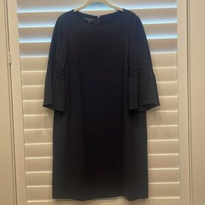 Lafayette 148 Dress, navy, size medium, silky fabric